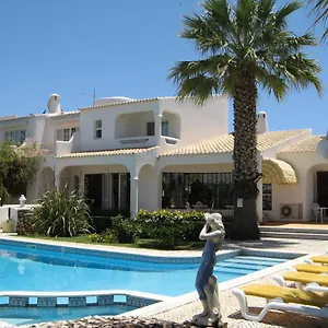 quinta-dos-oliveiras.hotelaalgarve.com/